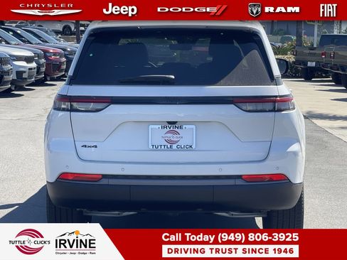 Used 2026 Jeep Grand Cherokee Limited w/ Limited Altitude Package AWD/4WD image 5