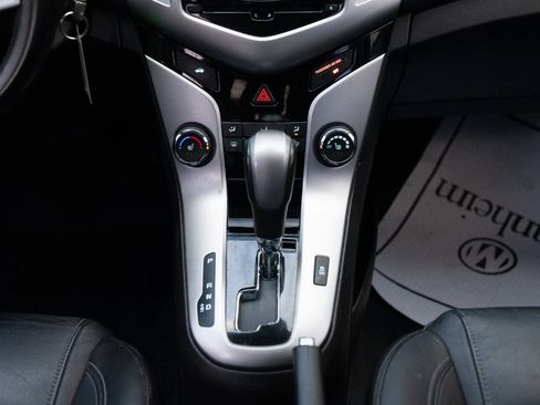 Used 2016 Chevrolet Cruze LT w/ Sun, Sound and Sport Package image 33