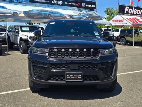 New 2026 Jeep Grand Cherokee L 4WD image 2