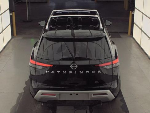 Certified 2025 Nissan Pathfinder SL w/ Cargo Package FWD image 9