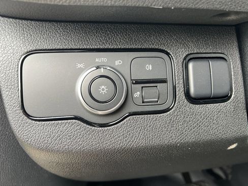 Certified 2024 Mercedes-Benz Sprinter 2500 image 28