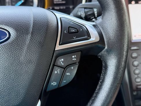 Used 2019 Ford Fusion Titanium FWD image 23