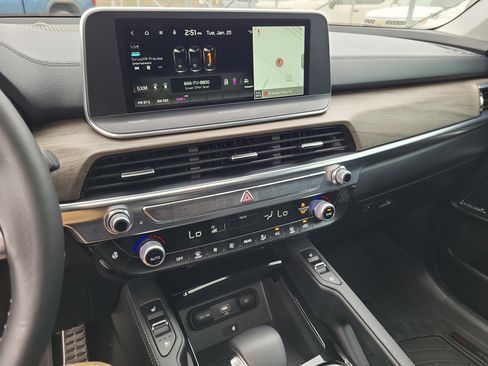 Used 2022 Kia Telluride SX w/ SX Prestige Package image 23