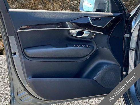 Used 2018 Volvo XC90 T5 Momentum w/ Convenience Package AWD/4WD image 20