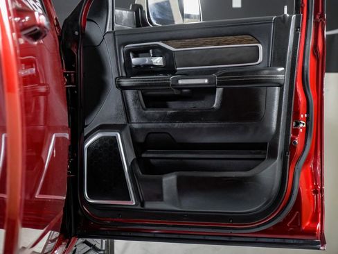 Used 2019 RAM 2500 Laramie image 36