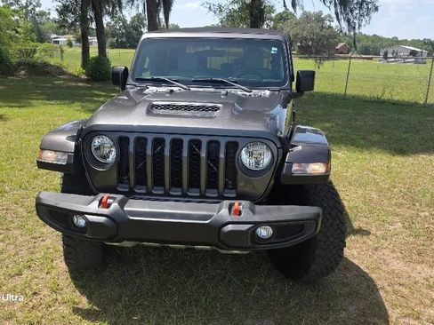 Used 2021 Jeep Gladiator Mojave AWD/4WD image 2