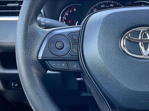 Used 2024 Toyota RAV4 XLE image 28