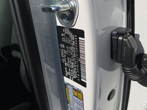 New 2026 Kia Sorento S image 21