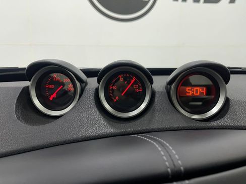 Used 2013 Nissan 370Z Touring image 22