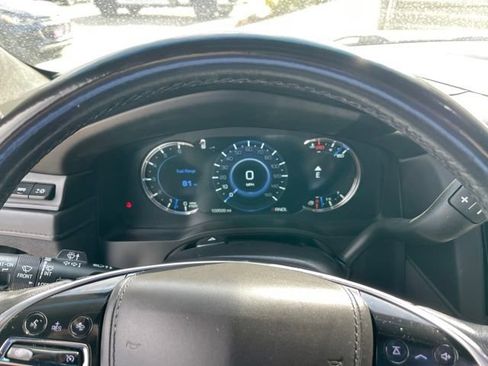 Used 2019 Cadillac Escalade Platinum AWD/4WD image 8
