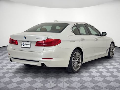 Used 2017 BMW 530i RWD image 9