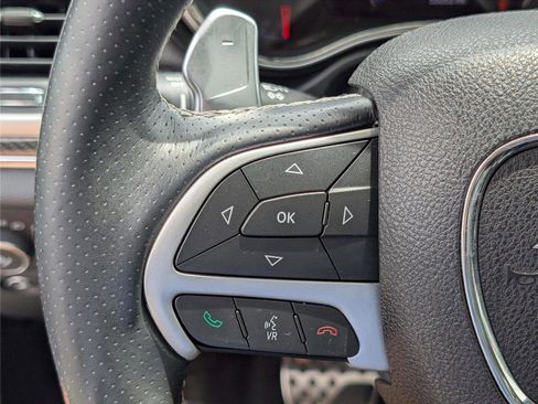 Used 2016 Jeep Grand Cherokee SRT AWD/4WD image 25