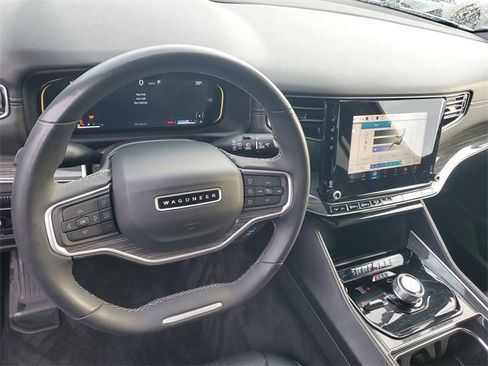 Used 2022 Jeep Wagoneer Series II image 18