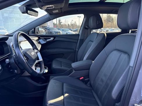 Used 2024 Audi Q4 e-tron Premium Plus w/ Premium Plus image 19