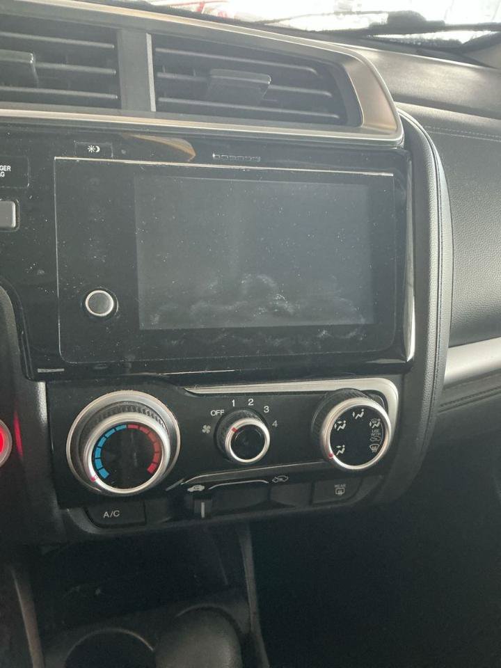 Used 2018 Honda Fit EX image 11