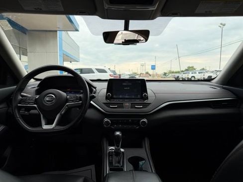 Used 2019 Nissan Altima 2.5 SR w/ SR Premium Package AWD/4WD image 14