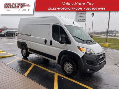 New 2025 RAM ProMaster 2500 w/ Premium Convenience Group