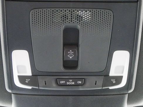 Certified 2025 Honda CR-V Sport Touring image 24