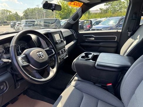 Used 2023 RAM 1500 Big Horn AWD/4WD image 10