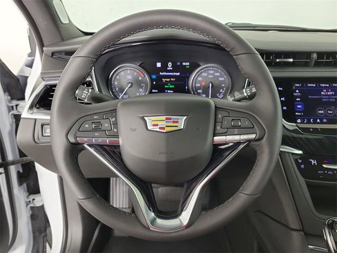 Certified 2025 Cadillac XT6 Premium Luxury w/ Technology Package image 22