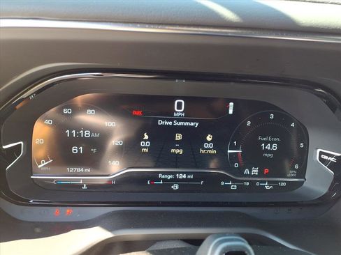 Used 2024 GMC Yukon XL Denali Ultimate AWD/4WD image 30