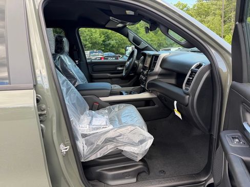 New 2026 RAM 1500 Express AWD/4WD image 14