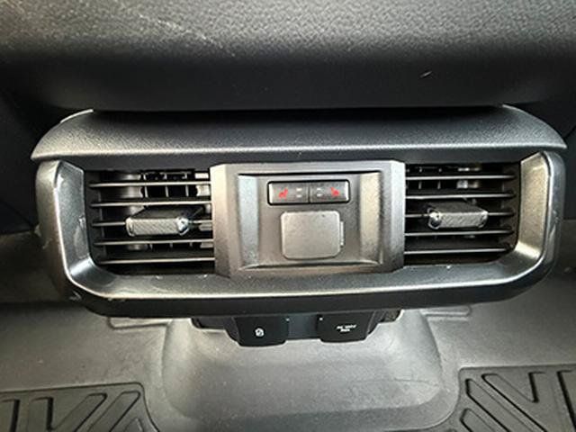 Used 2022 Ford F150 Lariat w/ Equipment Group 502A High AWD/4WD image 17