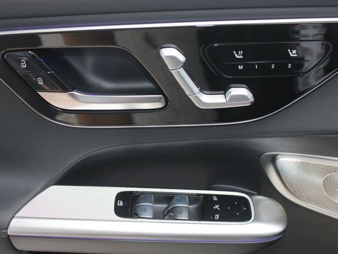 New 2026 Mercedes-Benz GLC 43 AMG 4MATIC image 13