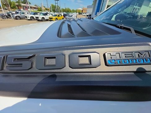Used 2023 RAM 1500 Laramie AWD/4WD image 46