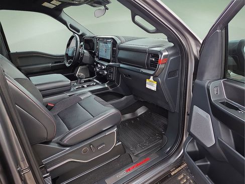 Used 2025 Ford F150 Raptor image 13