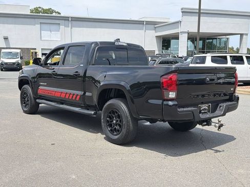 Used 2022 Toyota Tacoma SR5 w/ Technology Package RWD image 11