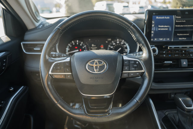 Used 2021 Toyota Highlander Limited AWD/4WD image 30