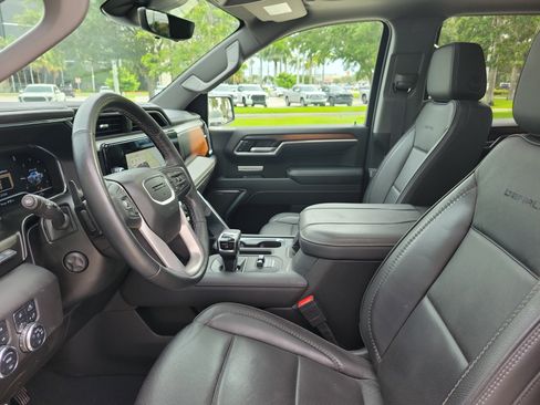 Used 2025 GMC Sierra 1500 Denali w/ Denali Reserve Package AWD/4WD image 24