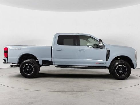 Certified 2025 Ford F350 Platinum w/ Tremor Off-Road Package AWD/4WD image 6