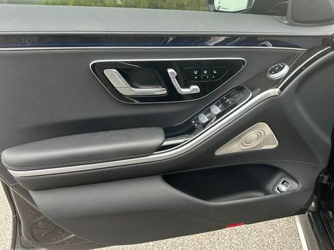 Certified 2023 Mercedes-Benz S 500 4MATIC image 28