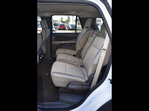 Used 2019 Ford Expedition XLT RWD image 20