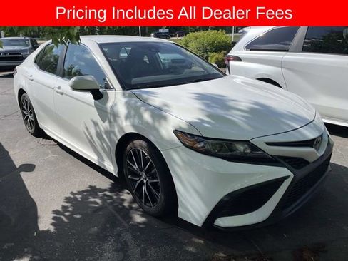 Used 2024 Toyota Camry SE AWD/4WD image 5