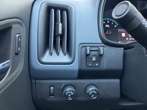 Used 2022 Chevrolet Colorado Z71 AWD/4WD image 25