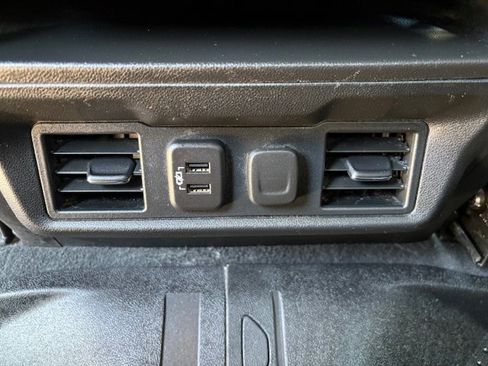 Used 2019 Chevrolet Silverado 1500 LT w/ All-Star Edition AWD/4WD image 11