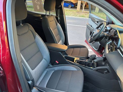 Used 2025 Chevrolet TrailBlazer LT image 30