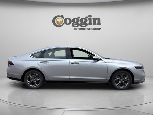 New 2025 Honda Accord EX-L image 9