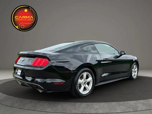 Used 2017 Ford Mustang Coupe RWD image 5