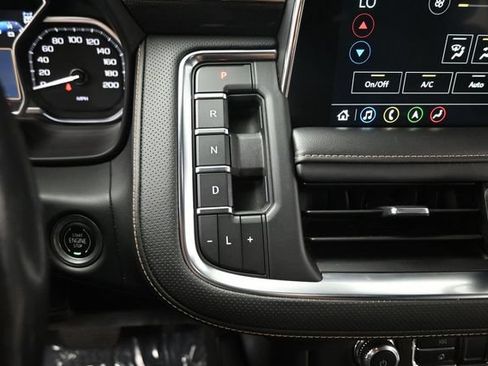 Used 2021 GMC Yukon XL AT4 w/ Rear Media and Nav Package AWD/4WD image 12