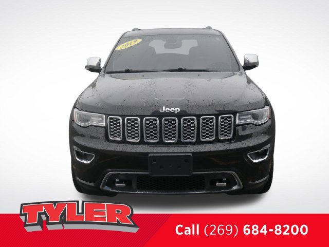 Used 2019 Jeep Grand Cherokee Overland AWD/4WD image 2