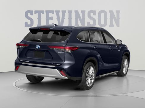 Used 2020 Toyota Highlander Platinum AWD/4WD image 2