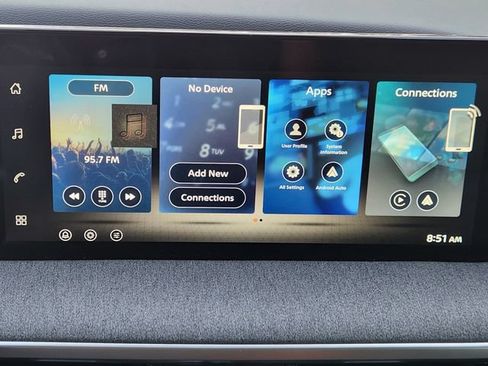 Used 2026 Nissan Kicks SV FWD image 17