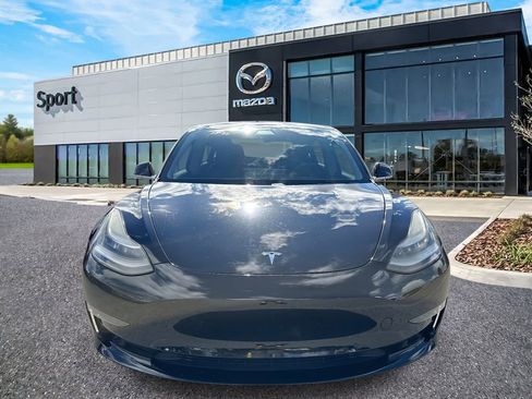 Used 2018 Tesla Model 3 Long Range image 9