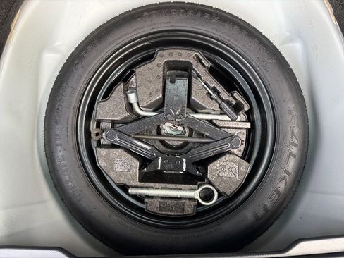 Used 2023 Subaru Forester Sport image 32