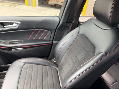 Used 2024 Ford Edge ST-Line AWD/4WD image 17