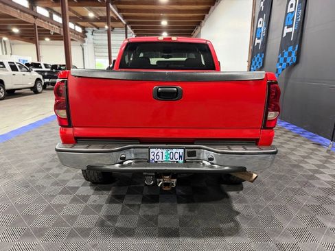 Used 2006 Chevrolet Silverado 2500 LT w/ Skid Plate Package AWD/4WD image 4